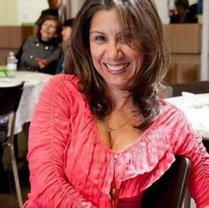 Meet your Posher, Claudia maria